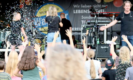 IMG_9921_b.jpg